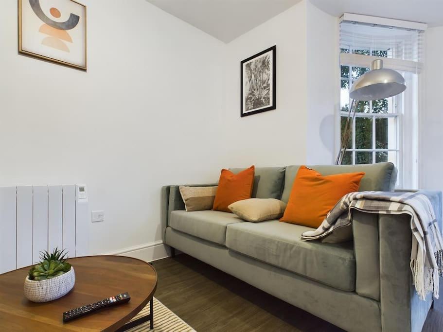 The Grove King Bed Wi-Fi Ev Charger Daire Cheltenham Dış mekan fotoğraf