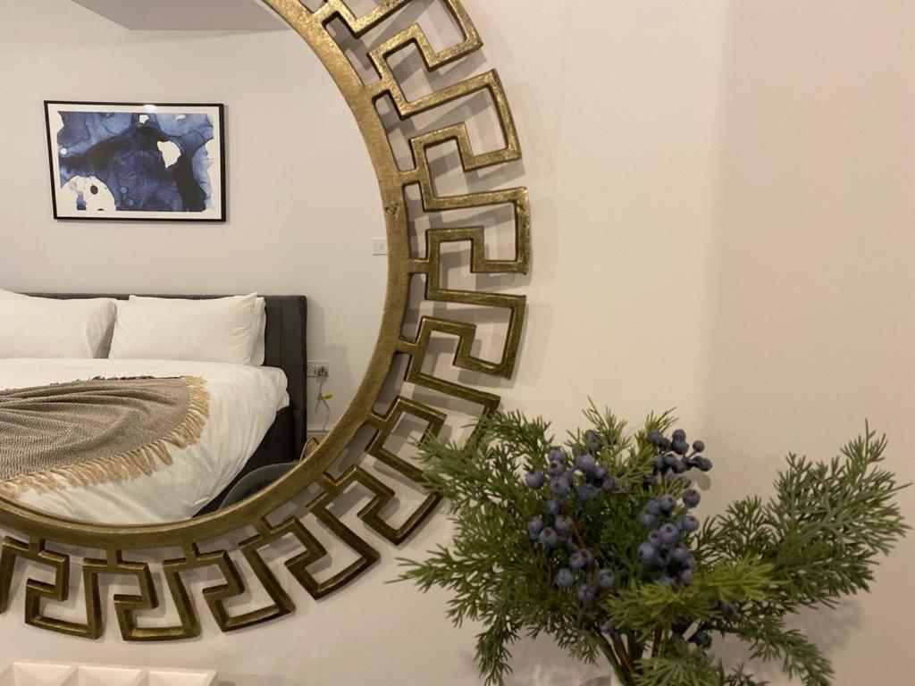 The Grove King Bed Wi-Fi Ev Charger Daire Cheltenham Dış mekan fotoğraf